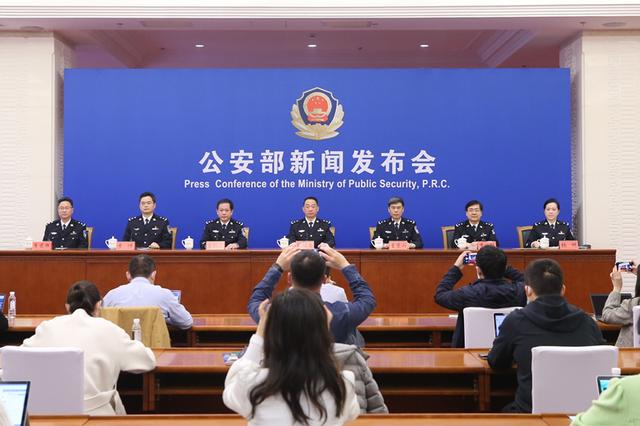 公安部：设立警务室及治安岗亭25万个 涉校刑事案件连续8年下降
