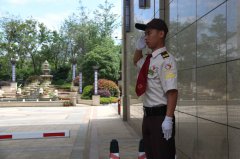 杭州一小区岗亭空调开太迟 业主为保安求清凉
